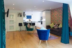 Gallery image of Penthouse with Terrace 5 mins walk to City Centre & Colleges & Sleeps 6 in Cambridge