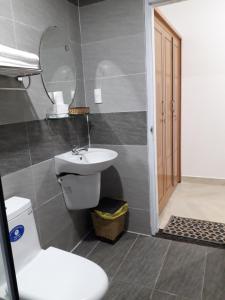 Gallery image of Ven Song Riverside Hotel in Ho Tram