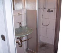 Koupelna v ubytování Lahnromantik