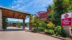 Certifikát, hodnocení, plakát nebo jiný dokument vystavený v ubytování BEST WESTERN PLUS Hartford Lodge