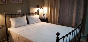 A bed or beds in a room at Villanta