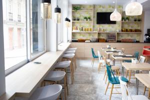 Reštaurácia alebo iné gastronomické zariadenie v ubytovaní Soho Boutique Bahía Málaga