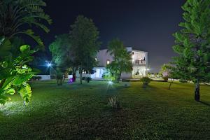 A garden outside Villa Views Can Funtasa II
