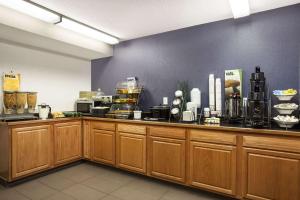 Gallery image of Microtel Inn By Wyndham Louisville East in Louisville