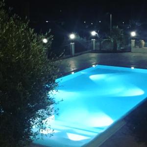 Der Swimmingpool an oder in der Nähe von Agriturismo Villa Orchidea