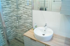 Koupelna v ubytování Apartmány Mary + 37 fotografií