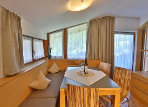 Posedenie v ubytovaní Apartmenthaus Jörg - im Sommer INKLUSIVE Super-Sommer-Card