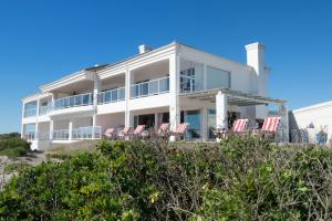 Gallery image of Oystercatcher Villa in St Helena Bay