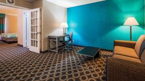 Postel nebo postele na pokoji v ubytování Travelodge by Wyndham San Antonio Downtown Northeast