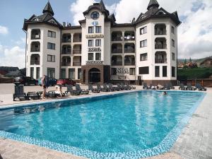 Bazén v ubytování Diamond Resort White nebo v jeho okolí