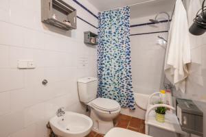 Koupelna v ubytování Apartamentos Gadi Corral Siglo XVI