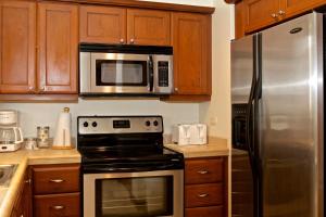 Virtuvė arba virtuvėlė apgyvendinimo įstaigoje Los Suenos Resort Veranda 5A by Stay in CR