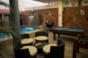 Більярд в Hotel Valeritos