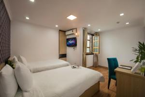 TV a/nebo společenská místnost v ubytování golden time hostel