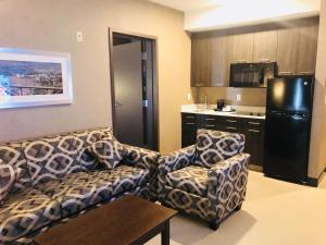 Kjøkken eller kjøkkenkrok på Wingate by Wyndham Kamloops