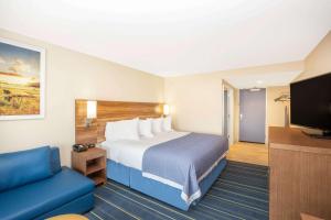 Gallery image of Days Inn & Suites by Wyndham Kearney NE in Kearney