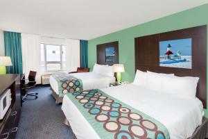 Φωτογραφία από το άλμπουμ του Super 8 by Wyndham Stevensville St Joseph σε Stevensville +26 φωτογραφίες