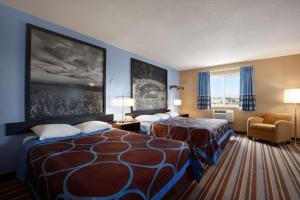 Gallery image of Super 8 by Wyndham Council Bluffs IA Omaha NE Area in Council Bluffs