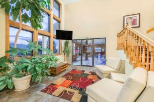 Χώρος καθιστικού στο Super 8 by Wyndham Ottumwa