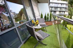 Balkón alebo terasa v ubytovaní VIP Apartamenty Szklane Domy The View