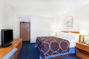 Gallery image of Super 8 by Wyndham Montgomery Maybrook in Montgomery