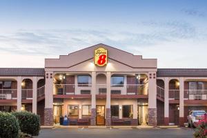 Gallery image of Super 8 by Wyndham Wytheville in Wytheville