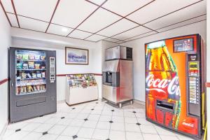 Certifikát, hodnocení, plakát nebo jiný dokument vystavený v ubytování Super 8 by Wyndham Winchester VA