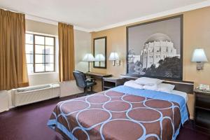 Gallery image of Super 8 by Wyndham Hollywood/LA Area in Los Angeles