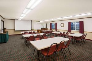 Konferenční prostory v ubytování Super 8 by Wyndham New Hampton