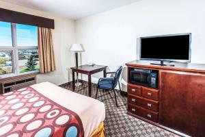 Gallery image of Super 8 by Wyndham Calgary/Airport in Calgary