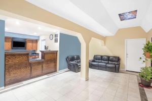 Kuchyň nebo kuchyňský kout v ubytování Super 8 by Wyndham San Angelo + 7 fotografií