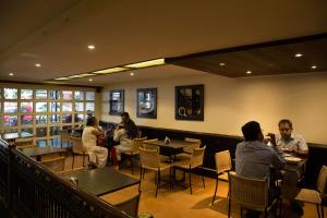 Gallery image of Wise Owl Comfotel in Kolkata