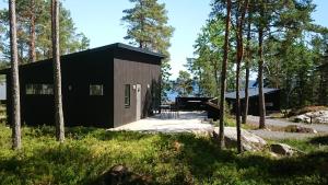 Gallery image of Kvarnsands Strandstugor / Kvarnsand Beach Lodges in Grisslehamn