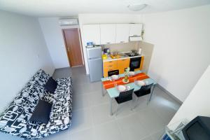 Kuchyň nebo kuchyňský kout v ubytování Apartments 1234