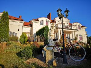 Jazda na bicykli v okolí ubytovania Pensjonat Błękitny Anioł
