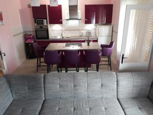 Kuchyňa alebo kuchynka v ubytovaní Apartment Vana