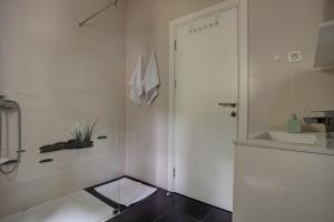 Un baño de Apartments Minja Nerin 63 fotos más