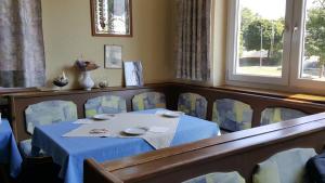 A seating area at Gasthof Paradiesgartl
