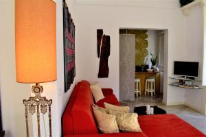 Biccari6 Terrace Apartment tesisinde bir oturma alanı