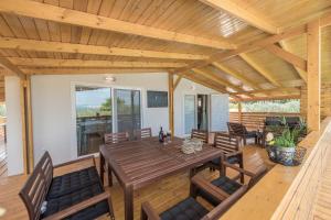 Φωτογραφία από το άλμπουμ του Villa Yvana σε Pakoštane