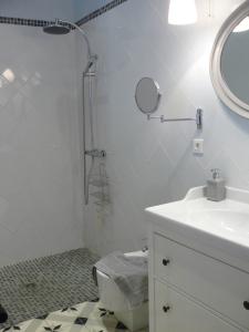 Ett badrum på Le Presbytère