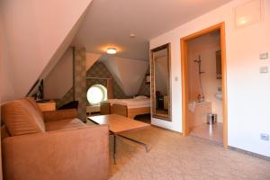 Posezení v ubytování Hotel Zámek Berchtold