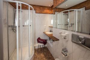 Koupelna v ubytování Johannesbad Thermalhotel Ludwig Thoma