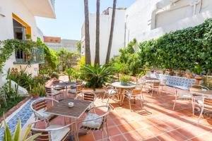Сад в Hotel Buigues