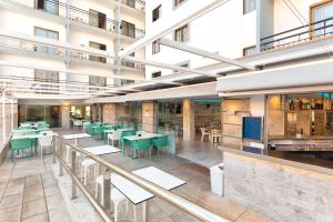 A restaurant or other place to eat at Hotel Brisa Ibiza - Adults only