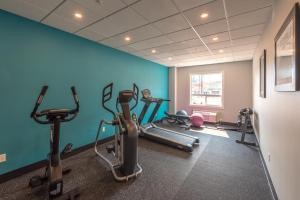 Fitness centrum a/nebo fitness zařízení v ubytování Coast Oliver Hotel
