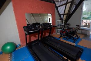 Fitness centrum a/nebo fitness zařízení v ubytování Hotel Marsol Beach Resort
