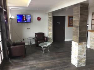 Sjónvarps- og/eða afþreyingartæki á Extend-a-Suites Phoenix