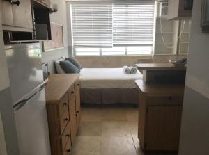 Köök või kööginurk majutusasutuses Coco Mar Oceanview Studios