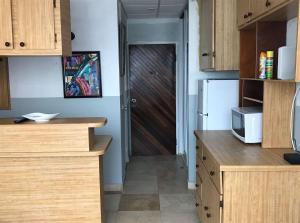 Köök või kööginurk majutusasutuses Coco Mar Oceanview Studios